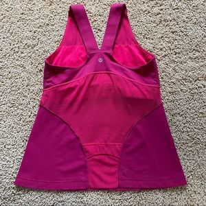 Lululemon size medium top with built in bra fuschia
